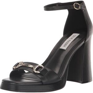 NWOT Steve Madden Cienna Bit Sandal